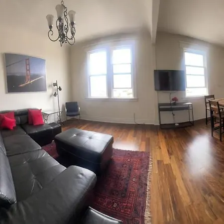 Stunning Views Apartment In North Beach
